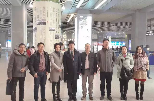 東方龍商務CEO陳谷音陪同四批投資選址項目方針對性考察南京棲霞區 東方龍商務CEO陳谷音陪同四批投資選址項目方針對性考察南京棲霞區