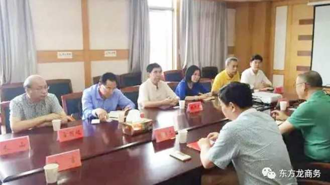陪同通用航空投資選址項(xiàng)目方考察江蘇金湖,達(dá)成合作共識(shí),三方共同簽訂投資意向協(xié)議 陪同通用航空投資選址項(xiàng)目方考察江蘇金湖,達(dá)成合作共識(shí),三方共同簽訂投資意向協(xié)議