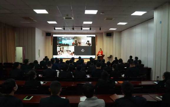 項目評估會丨東方龍商務集團舉行四月上旬項目評估會，32個高質(zhì)量項目經(jīng)評估可對接全國政府園區(qū)!