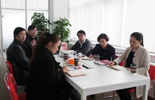 東方龍商務(wù)成功舉行腫瘤治療儀投資選址項目的政府對接會及投資對接會 東方龍商務(wù)成功舉行腫瘤治療儀投資選址項目的政府對接會及投資對接會