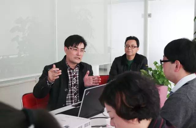 東方龍商務(wù)成功舉行腫瘤治療儀投資選址項目的政府對接會及投資對接會 東方龍商務(wù)成功舉行腫瘤治療儀投資選址項目的政府對接會及投資對接會