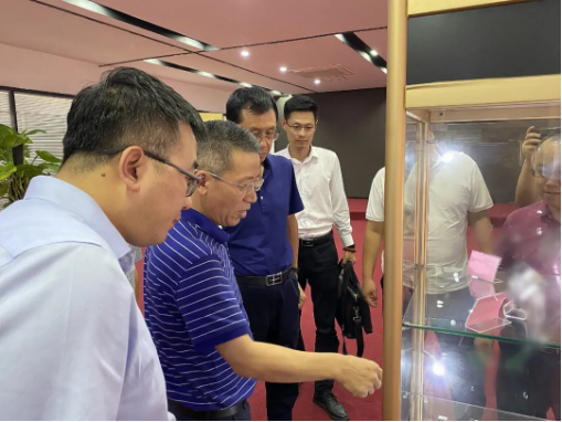 提速推進(jìn)!山西地方政府順利考察知名電子貼片智能制造商投資選址項目,雙方達(dá)成高度共識 提速推進(jìn)!山西地方政府順利考察知名電子貼片智能制造商投資選址項目,雙方達(dá)成高度共識