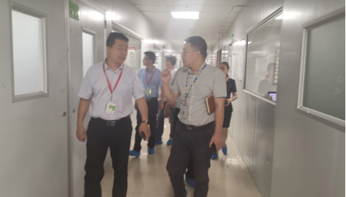 陪同政府園區(qū)對(duì)接考察高端光電顯示模組投資選址項(xiàng)目方,對(duì)接洽談成效顯著 陪同政府園區(qū)對(duì)接考察高端光電顯示模組投資選址項(xiàng)目方,對(duì)接洽談成效顯著