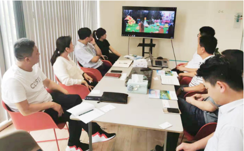 陪同政府園區赴特色主題樂園投資選址項目方對接考察，推動地方文化旅游產業轉型升級