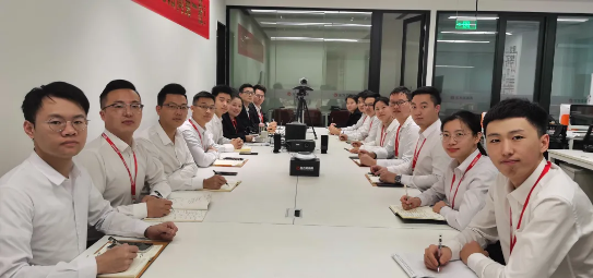  1月上旬，集團舉行2021年首場投資選址項目評估會，成功通過34個高質(zhì)量項目