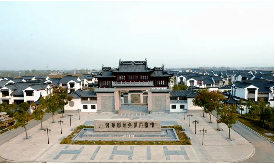集團(tuán)助力河南省南陽(yáng)市鎮(zhèn)平縣委托招商引資，推動(dòng)縣域經(jīng)濟(jì)大轉(zhuǎn)型