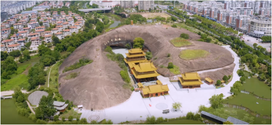 集團全力助推江西省鷹潭市月湖區委托招商引資，以“園區經濟”為抓手，打造發展“增長極”