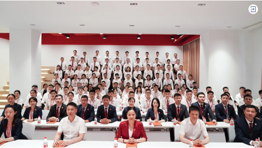  三地齊亮相，拼干勁，創(chuàng)戰(zhàn)績！集團(tuán)成功舉行9月份委托招商引資經(jīng)營服務(wù)分析暨“大干100天”動員誓師大會