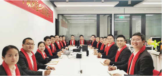 行而不輟，未來可期！集團(tuán)舉行2021年度總結(jié)表彰大會暨2022年度目標(biāo)責(zé)任書簽訂大會