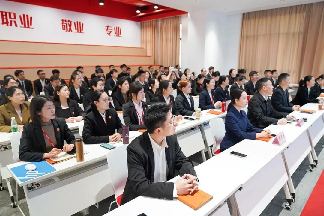 政府招商熱潮涌，項目開發(fā)勢如虹！3月上旬，集團成功通過31個優(yōu)質(zhì)投資選址項目