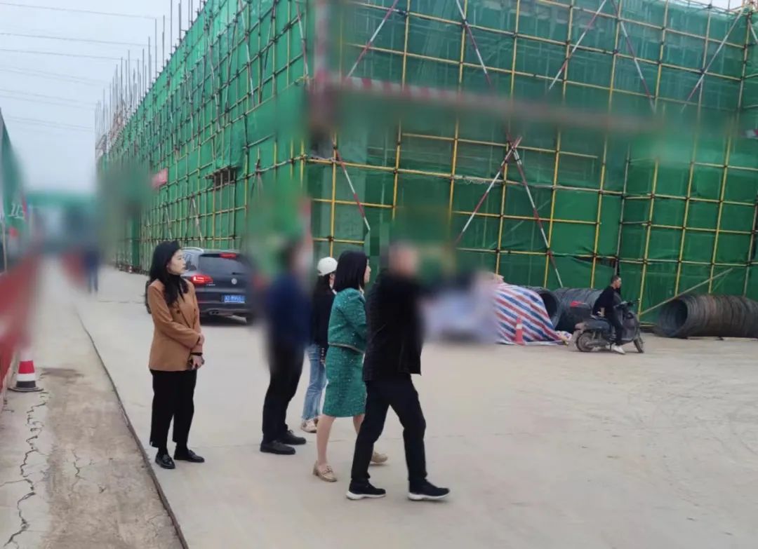 用時僅15天，由集團精準推介的高端玻璃蓋板擴建投資選址項目方與四川某地方政府成功簽訂投資協議