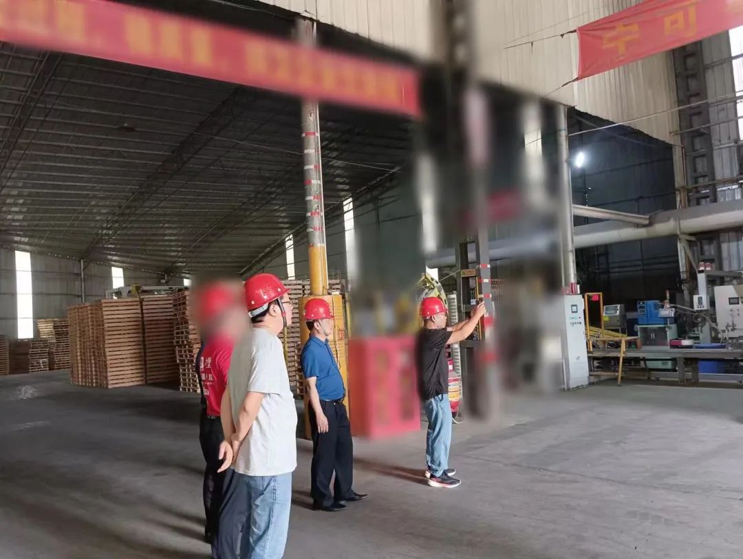 一家政府同日對接兩個項目！廣西某地方政府先后對接環保塑料產品生產投資選址項目和十強品牌建筑材料擴建項目
