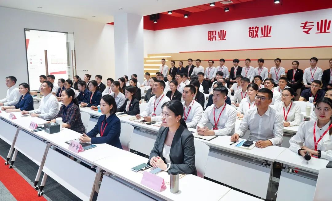 迎進博，抓服務，東方龍商務再出擊！10月下旬，集團共35個優質投資選址項目通過評估