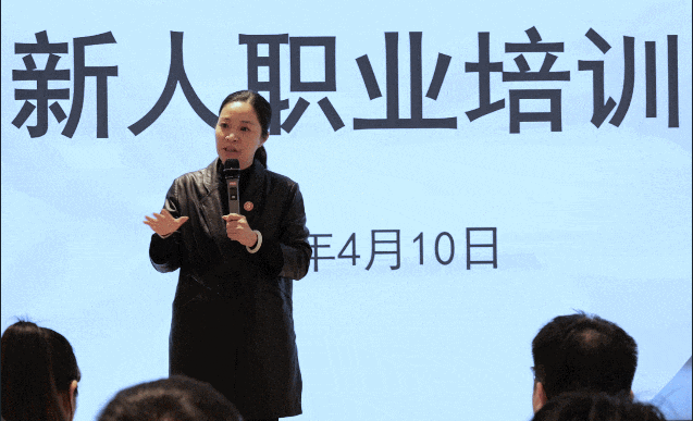 新起點，新目標，新征程！東方龍商務開展為期2天的新人集中培訓！